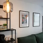 Newhoft Living Stadt-apartment דירה *