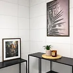 Newhoft Living Stadt-apartment דירה *